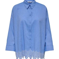 ONLY dame skjorte ONLGRACES - Blue Bonnet BRIGHT WHITE EMB.