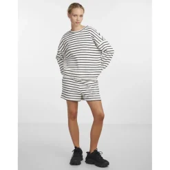 PCCHILLI dame shorts PCCHILLI - Cloud Dancer Stripes BLACK