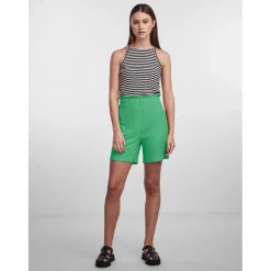 Pieces dame shorts PCLUNA - Irish Green