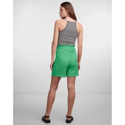 Pieces dame shorts PCLUNA - Irish Green