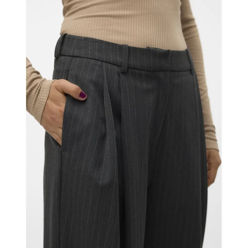 VERO MODA dame bukser VMSILJE - Dark Grey Melange PINSTRIPE